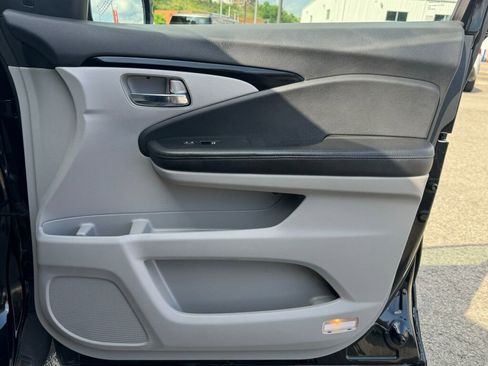 Used 2019 Honda Pilot Touring image 24