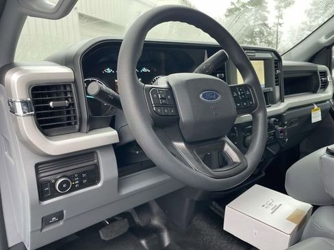 New 2026 Ford F550 4x4 Supercab Super Duty image 14