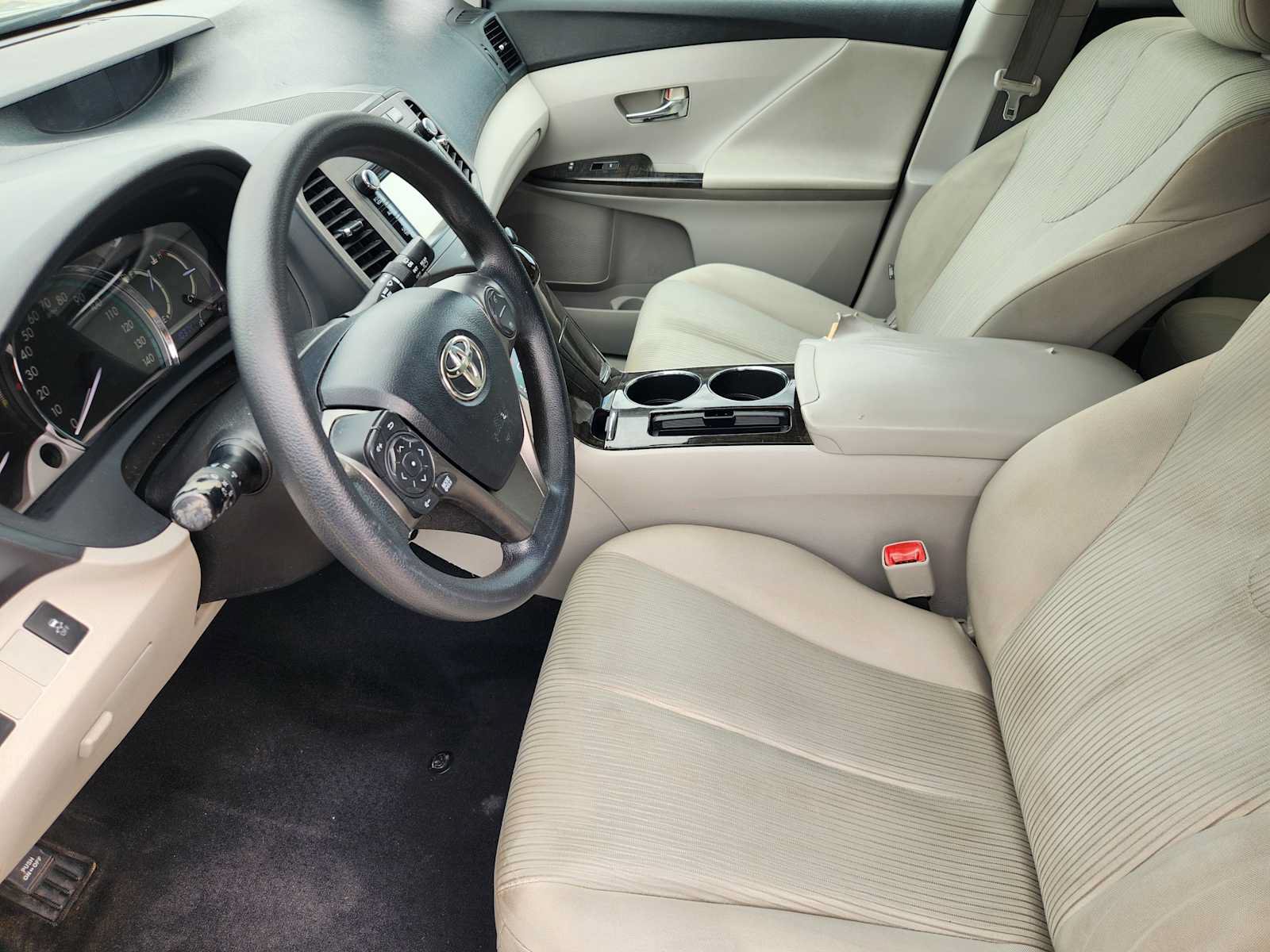 Used 2013 Toyota Venza LE w/ LE Convenience Pkg FWD image 12