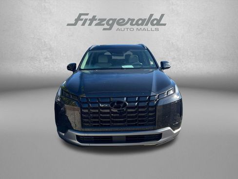Used 2024 Hyundai Palisade Limited FWD image 3