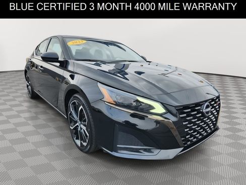 Used 2023 Nissan Altima 2.5 SR image 1