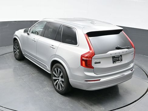 Used 2025 Volvo XC90 B5 Core AWD/4WD image 33