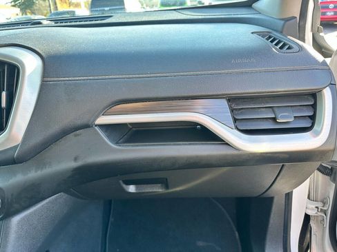 Used 2020 GMC Terrain SLT w/ Preferred Package image 17