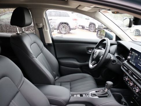 New 2026 Honda HR-V EX-L image 6