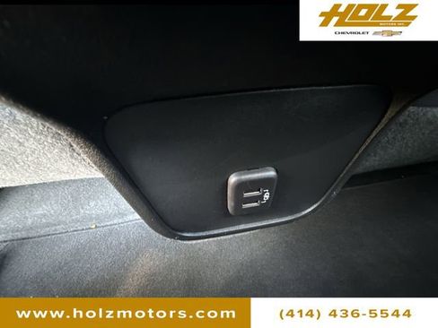 Used 2023 Chevrolet Equinox RS image 20