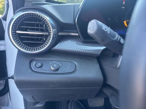 Used 2025 Chevrolet Trax ACTIV w/ Driver Confidence Package image 21