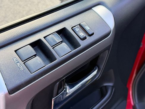 Used 2016 Toyota 4Runner SR5 Premium image 17