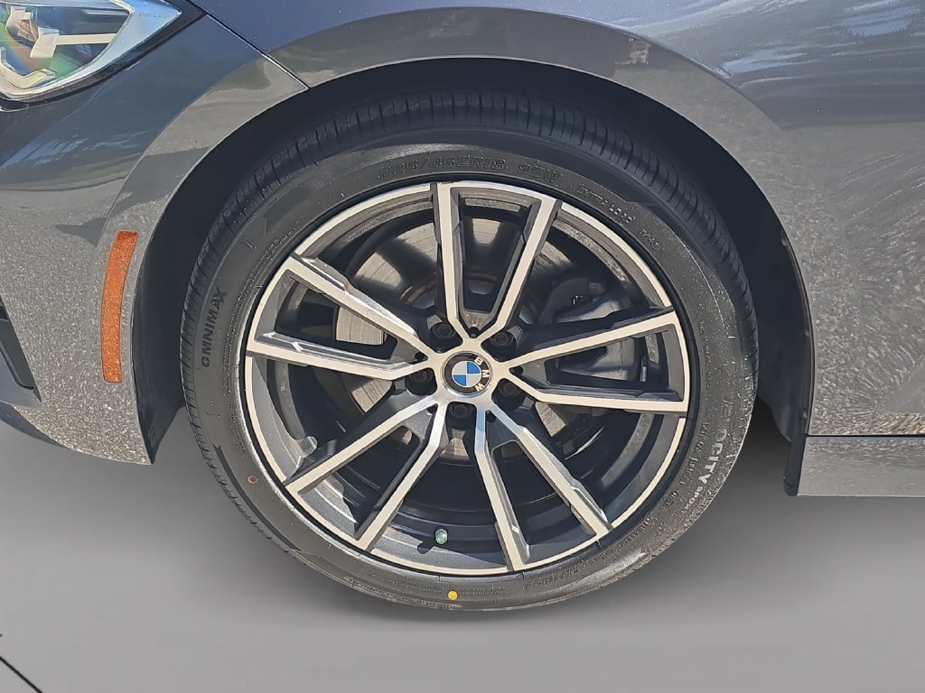 Used 2022 BMW 330i Sedan w/ Premium Package 2 RWD image 28