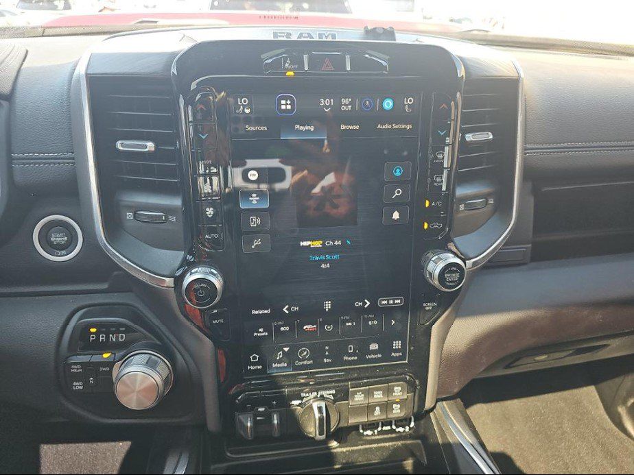 Used 2024 RAM 2500 Laramie w/ Night Edition AWD/4WD image 9