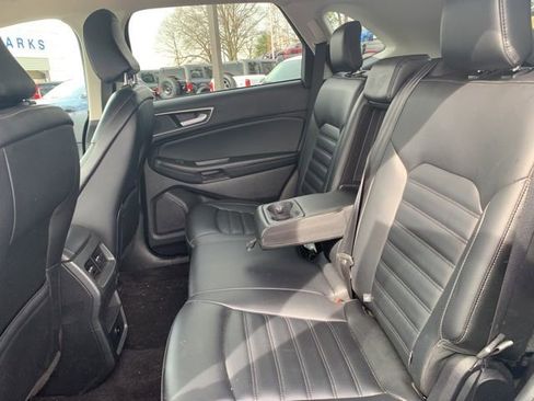 Used 2024 Ford Edge SEL image 18