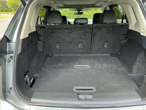 Used 2024 Nissan Rogue SL w/ SL Premium Package AWD/4WD image 19