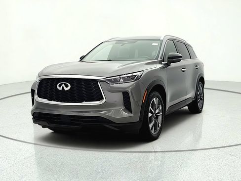 Used 2023 INFINITI QX60 Luxe AWD/4WD image 2