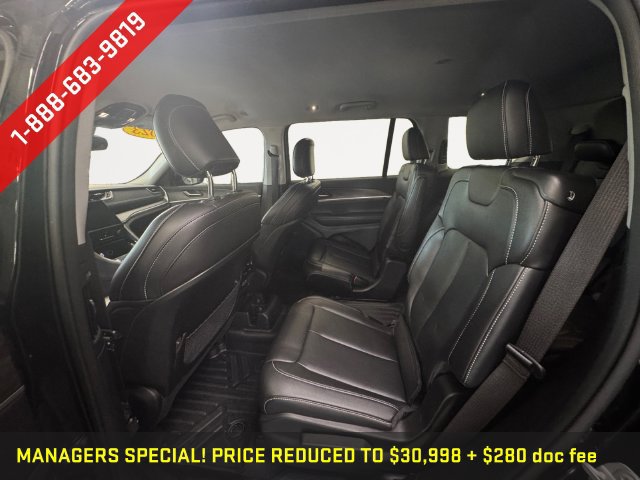 Used 2023 Jeep Grand Cherokee L Limited w/ Trailer Tow Group (B) AWD/4WD image 24