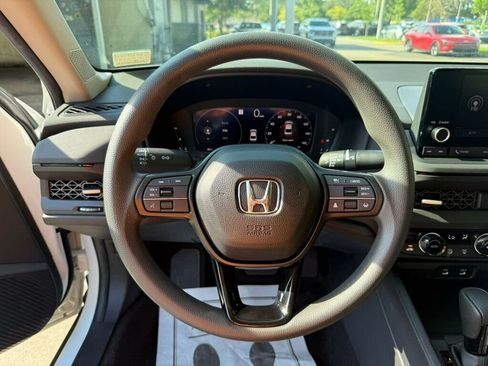 Used 2024 Honda Accord EX image 5