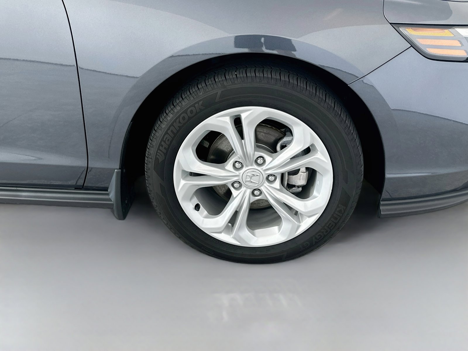 Used 2024 Honda Accord LX image 32