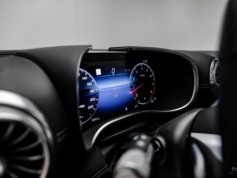 Used 2022 Mercedes-Benz SL 63 AMG 4MATIC image 40