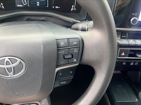 Used 2025 Toyota Camry LE w/ Convenience Package FWD image 24
