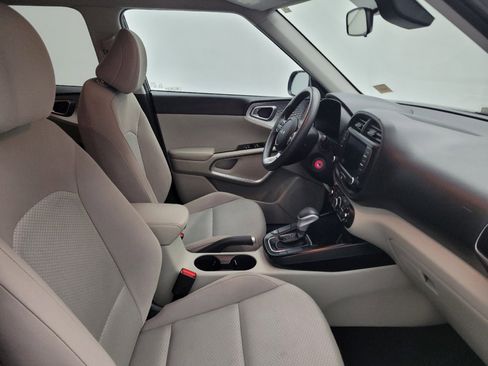 Used 2023 Kia Soul LX FWD image 21