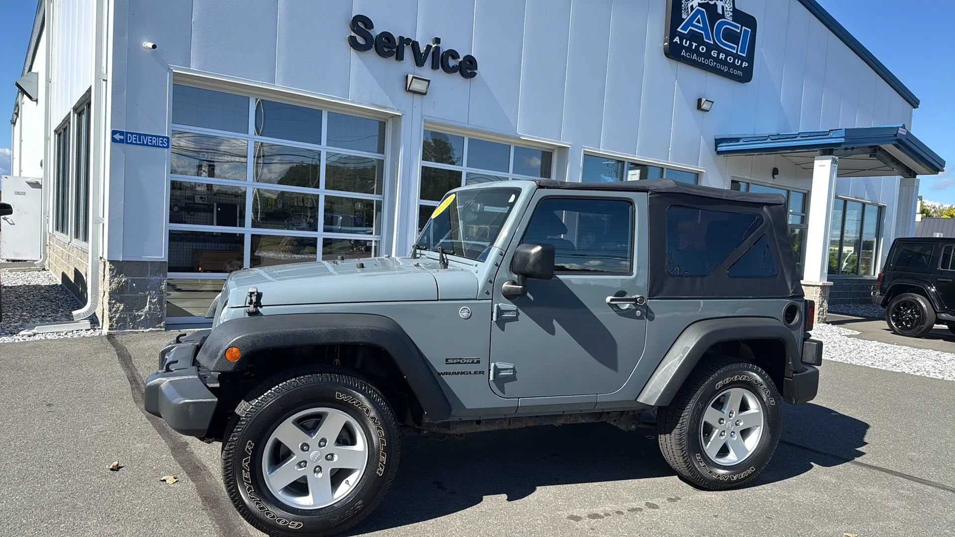Used 2014 Jeep Wrangler Sport w/ Quick Order Package 24S AWD/4WD image 5