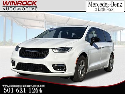 Used 2024 Chrysler Pacifica Limited