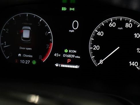 Certified 2023 Honda HR-V Sport image 27