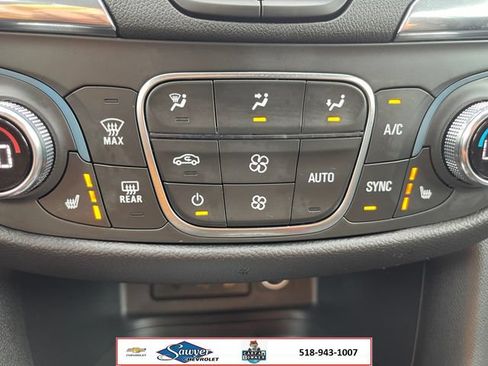 Used 2022 Chevrolet Equinox LT AWD/4WD image 21