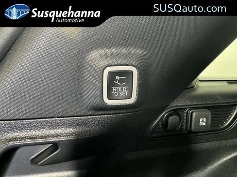 New 2025 Jeep Grand Cherokee Limited image 17