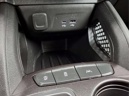 Used 2025 Chevrolet TrailBlazer LT FWD image 25