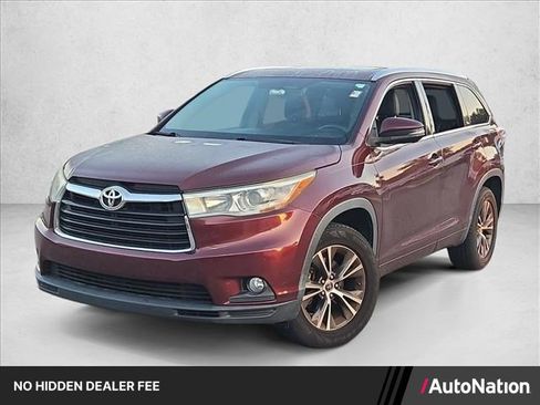 Used 2016 Toyota Highlander XLE FWD image 1