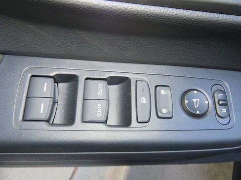 Used 2025 Honda CR-V EX image 26