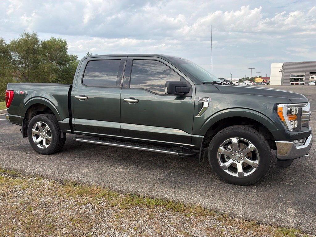 Used 2021 Ford F150 XLT w/ Equipment Group 302A High AWD/4WD image 3