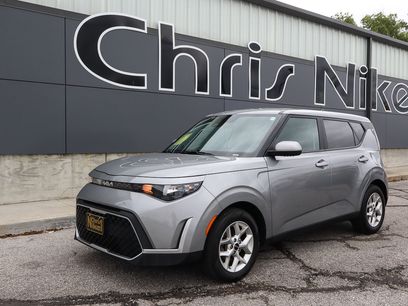 Used 2023 Kia Soul LX w/ Option Group 015