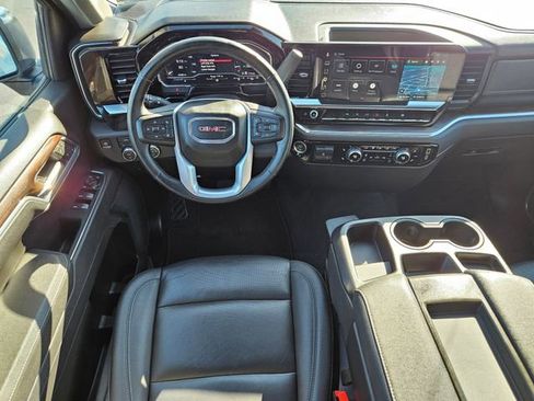 Used 2025 GMC Sierra 1500 SLT AWD/4WD image 22