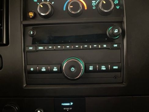 Used 2023 Chevrolet Express 2500 w/ Driver Convenience Package image 42