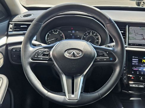 Used 2022 INFINITI QX50 Essential AWD/4WD image 15