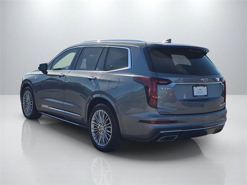 Used 2021 Cadillac XT6 Premium Luxury image 7