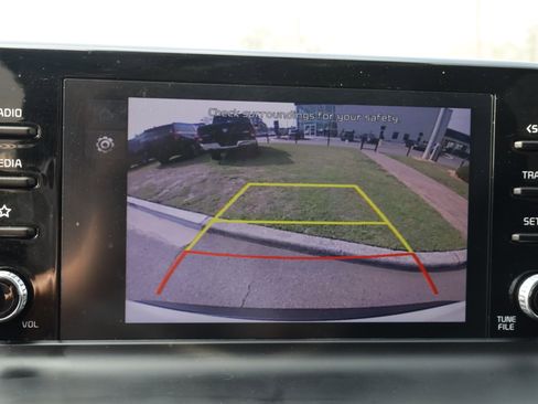 Used 2025 Kia Seltos LX image 25