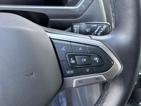 Used 2024 Volkswagen Tiguan SE image 23