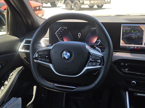 Used 2025 BMW 330i Sedan RWD image 13