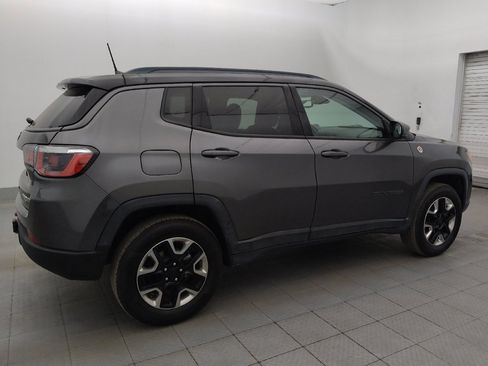 Used 2017 Jeep Compass Trailhawk w/ Popular Equipment Group AWD/4WD image 10