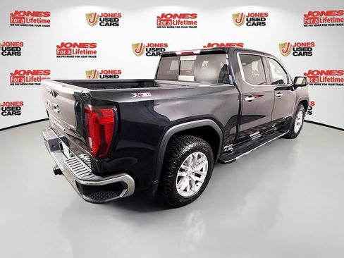 Used 2020 GMC Sierra 1500 SLT w/ SLT Premium Plus Package AWD/4WD image 17
