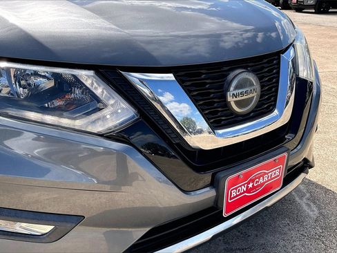 Used 2019 Nissan Rogue SL image 34