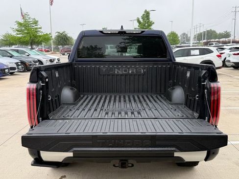Used 2025 Toyota Tundra Limited AWD/4WD image 28