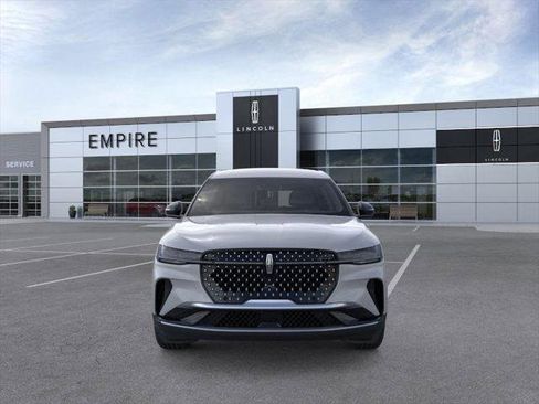 New 2026 Lincoln Nautilus Premier image 6