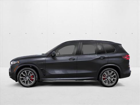New 2026 BMW X5 xDrive50e w/ Executive Package AWD/4WD image 3