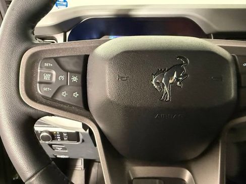 Used 2023 Ford Bronco Badlands AWD/4WD image 17