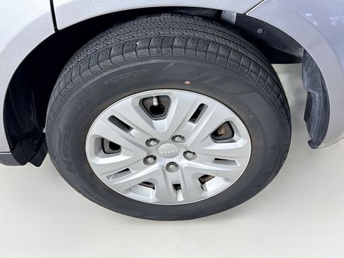 Used 2020 Dodge Journey SE w/ SE Popular Equipment Group image 36