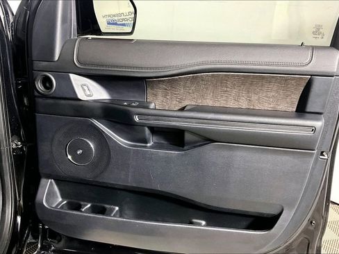 Used 2019 Ford Expedition Limited w/ Driver Assistance Package image 19