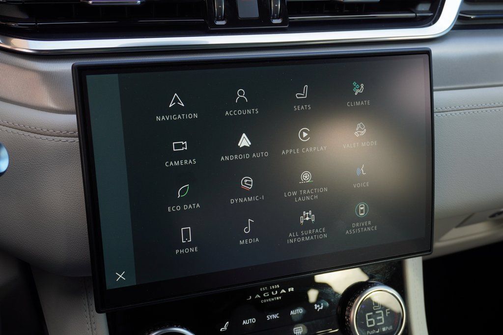 Used 2025 Jaguar F-PACE R-Dynamic S AWD/4WD image 18