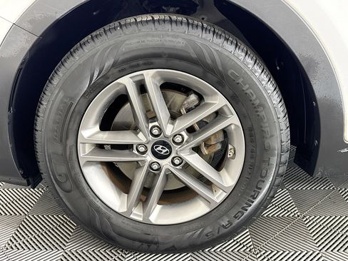Used 2017 Hyundai Santa Fe Sport image 36